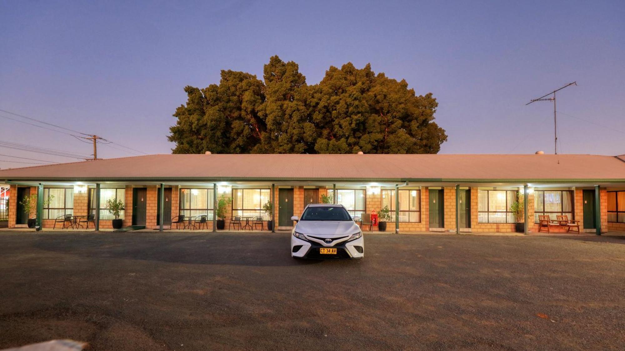 Darling River Motel Bourke Exterior photo